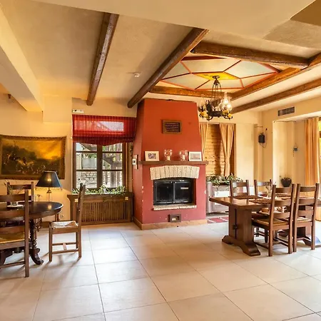 Kyklamino Hotel 3*